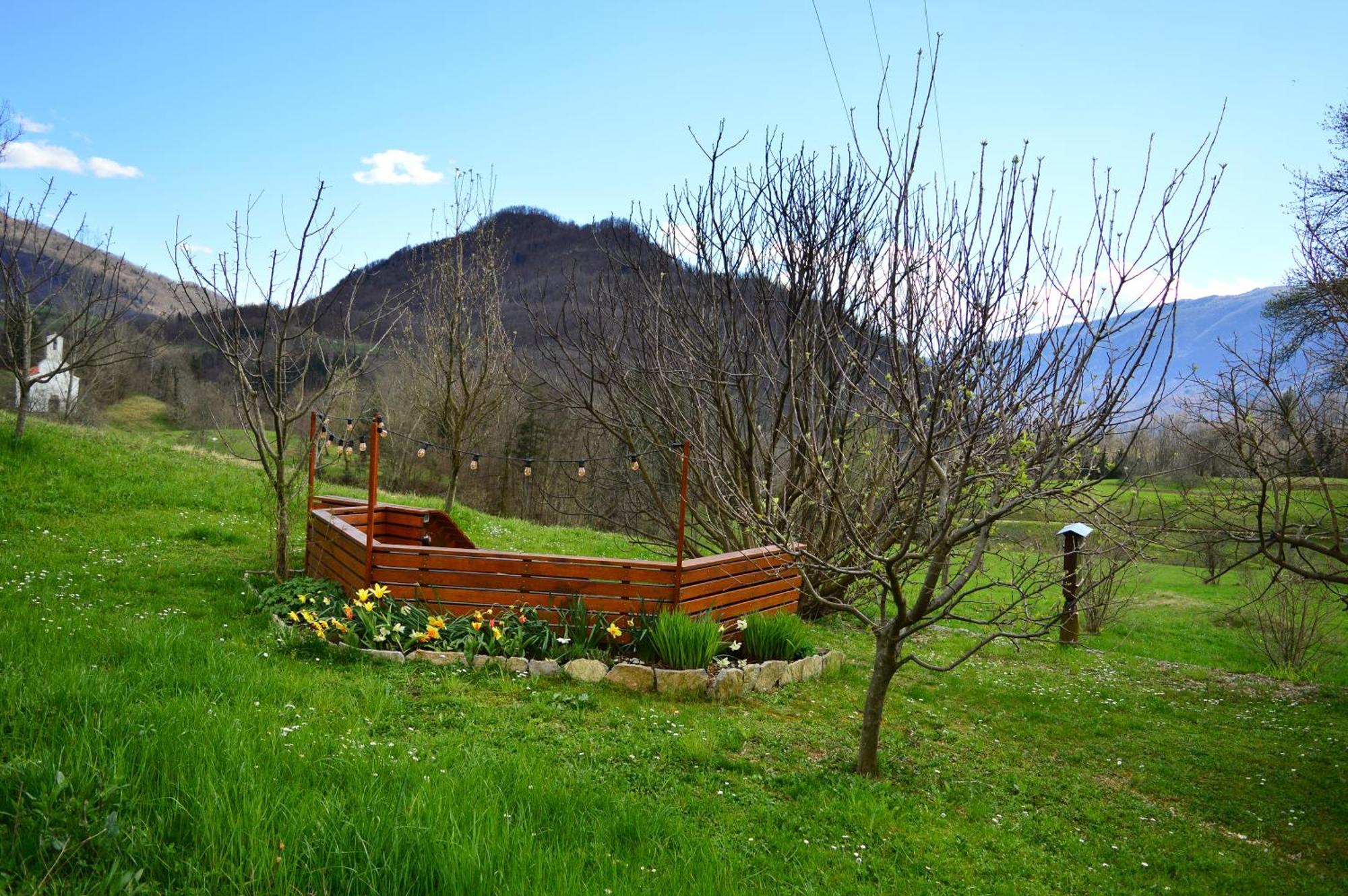 Sleeping With The Bees Kozjak Кобарид Экстерьер фото